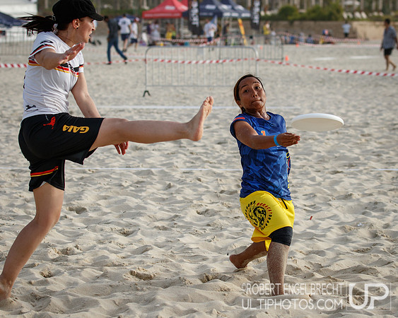 WCBU 2015 Mon, Women Master, PHI vs GER