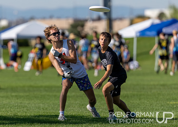 Liam Fielden (Flying Pig #34) with the pass
