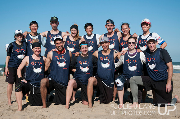Fog City Team Photo - Mixed - USA Ultimate Beach Championships 2015