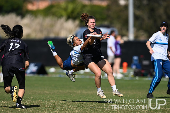 Phoenix v Molly Brown - Thurs Pool Play R3 - Club Champs 2025