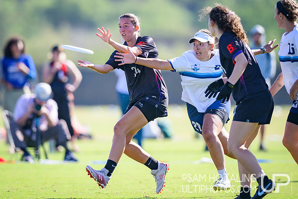 Highlights from pool play at USAU Club Championships, Surf Cup Sports Park