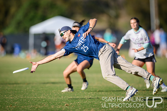 Highlights from pool play at USAU Club Championships, Surf Cup Sports Park