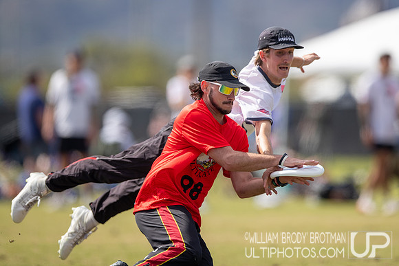 Day 1 of the 2025 USA Ultimate Club Nationals