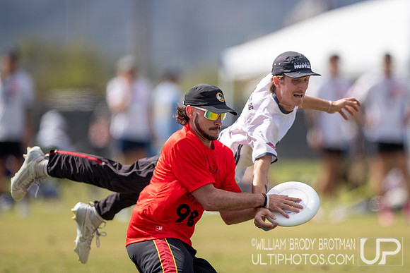 Day 1 of the 2025 USA Ultimate Club Nationals