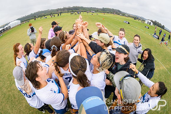 Fury vs Molly Brown in semifinals at USAU Club Championships, Surf Cup Sports Park