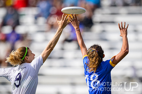 Brute Squad vs Fury in finals at USAU Club Championships, Canyon Crest High School