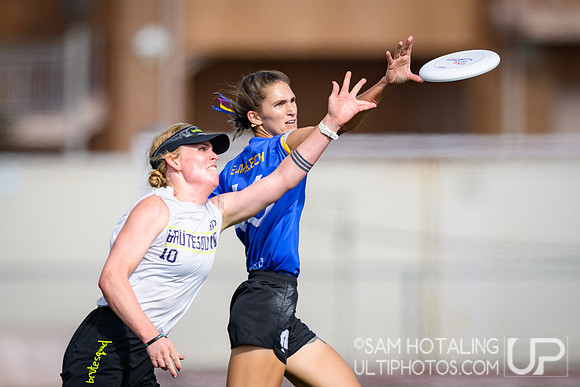 Brute Squad vs Fury in finals at USAU Club Championships, Canyon Crest High School