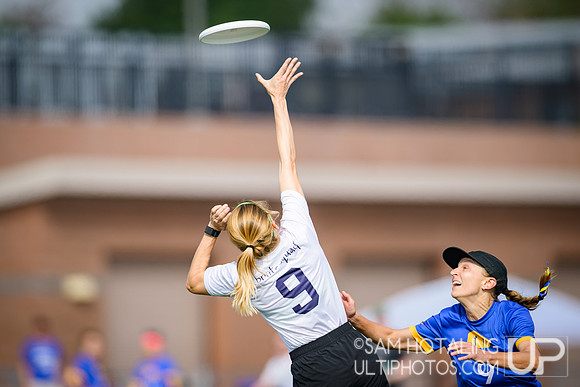 Brute Squad vs Fury in finals at USAU Club Championships, Canyon Crest High School