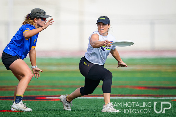 Brute Squad vs Fury in finals at USAU Club Championships, Canyon Crest High School