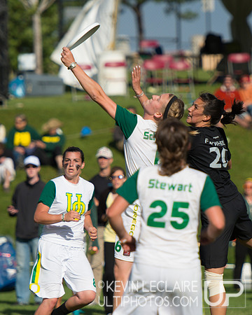 2012 USAU D-I College Championships Sunday Action