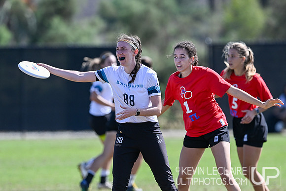Molly Brown v Ozone - Thurs Pool R3 - USA Ultimate Club Champs 2022