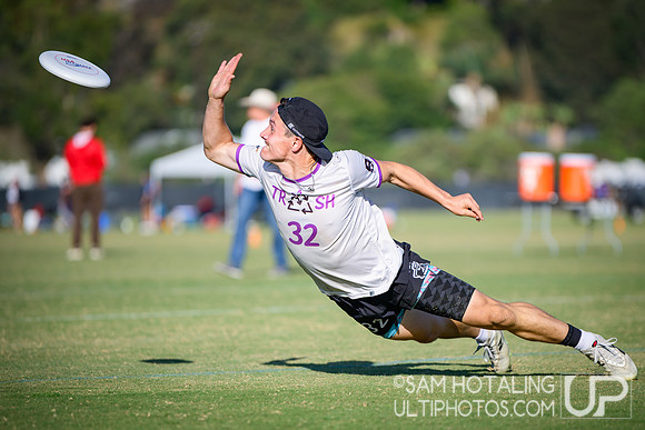 Tower vs Mile High Trash at USAU Club Championships, Surf Cup Sports Park