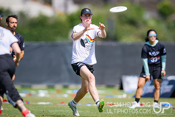 Austin Disco Club vs Mile High Trash at USAU Club Championships, Surf Cup Sports Park