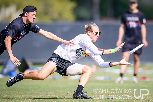 Austin Disco Club vs Mile High Trash at USAU Club Championships, Surf Cup Sports Park