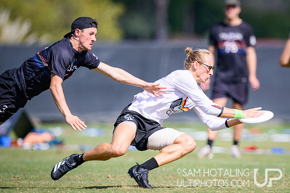 Austin Disco Club vs Mile High Trash at USAU Club Championships, Surf Cup Sports Park