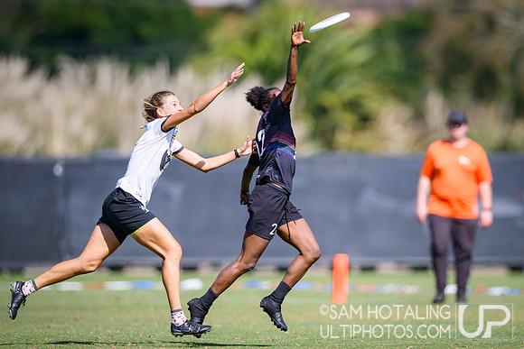 Austin Disco Club vs Mile High Trash at USAU Club Championships, Surf Cup Sports Park