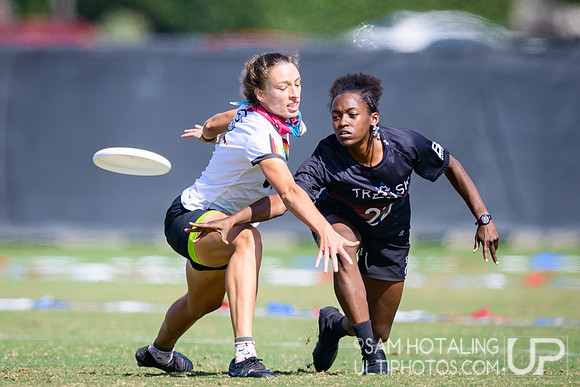 Austin Disco Club vs Mile High Trash at USAU Club Championships, Surf Cup Sports Park