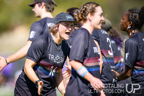 Austin Disco Club vs Mile High Trash at USAU Club Championships, Surf Cup Sports Park