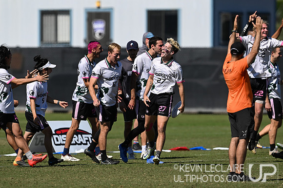 Sockeye vs Doublewide - Thursday Pool R2 - USA Ultimate Club Cha