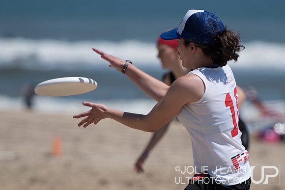 Women's Semis - USAU Beach Nationals 2015