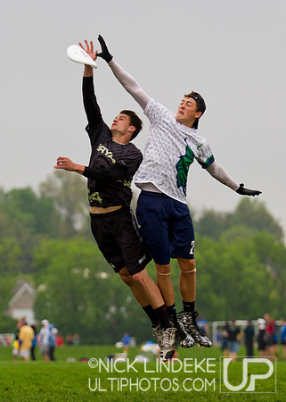 Sunday Action - D-III College Championships