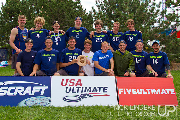 Men's Team Spirit Winner - D-III College Championships