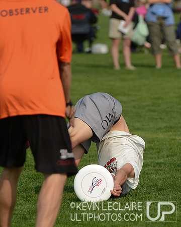 2012 USAU D-I College Championships Saturday Action