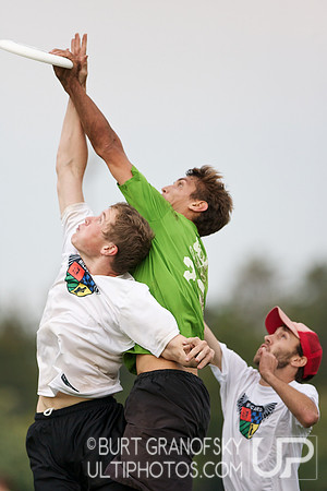 Saturday Action, Mixed Division, USAU 2012 Northeast Regionals