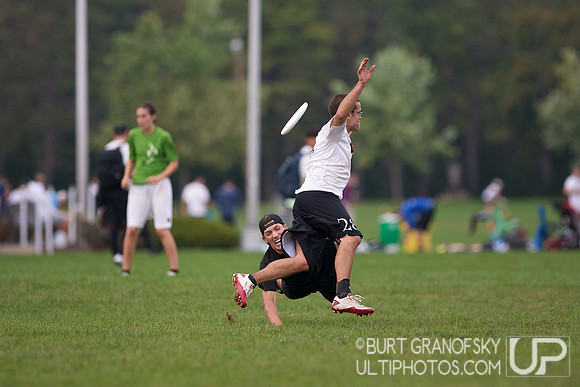 Saturday Action, Mixed Division, USAU 2012 Northeast Regionals
