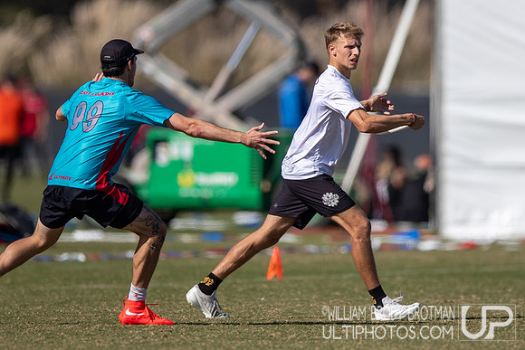 Day 2 of the 2025 USA Ultimate Club Nationals