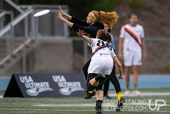 Seattle Mixtape vs XIST in semifinals at USA Ultimate National Championships