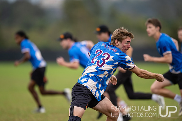 Chicago Machine vs Ring of Fire in fifth-place finals at USA Ultimate National Championships