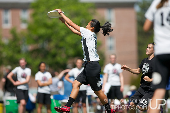 Girls Division, Championship -- 2012 USAU HS Northeasterns