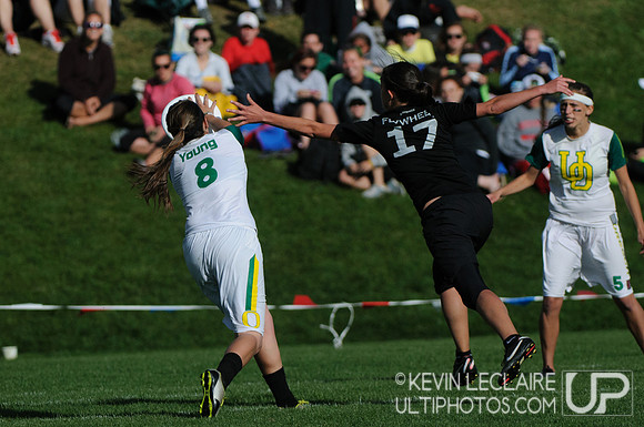 2012 USAU D-I College Championships Sunday Action
