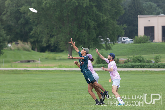 CRAZY vs Lunch Box Ultimate Club