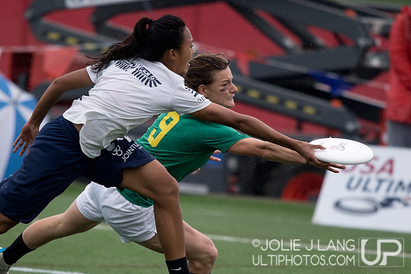 Oregon Fugue vs UBC Thunderbirds Women's Semi - USAU DI College
