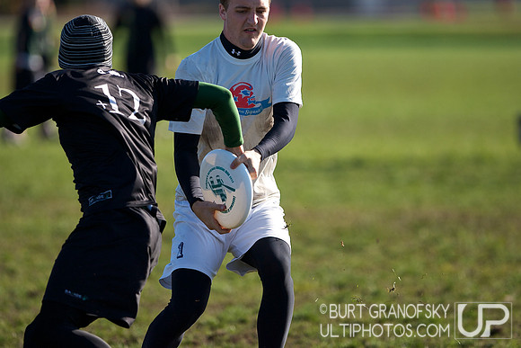 Sunday Action, Mixed Division, USAU 2012 Northeast Regionals