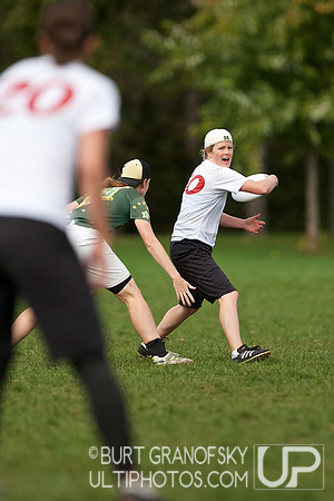 Sunday Action, Women's Division, USAU 2012 Northeast Regionals