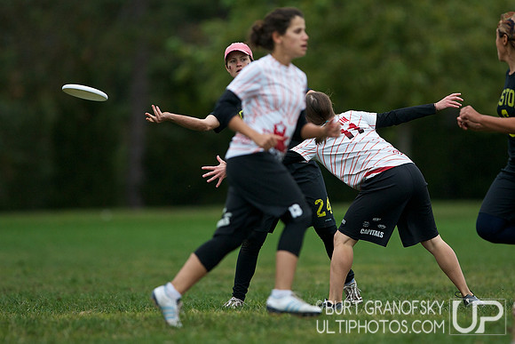 Sunday Games to Go to Nationals, Women's Division, USAU 2012 Northeast Regionals