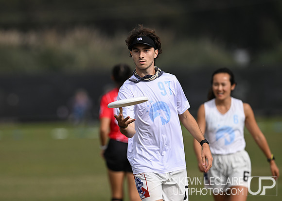 Polar Bears v Red Flag Mixed Preqtr - USA Ultimate Club Champs 2