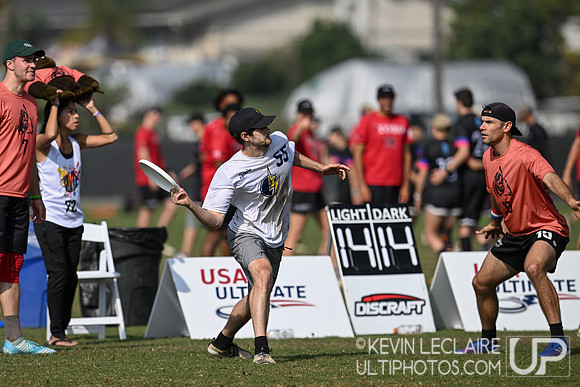 Vault v Chain Lightning Men's Preqtr - USA Ultimate Club Champs