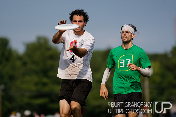 Saturday - Mixed Semifinals - 2016 USAU Northeast Regionals