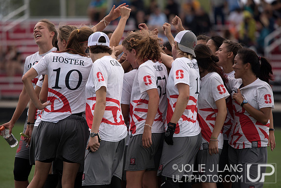 Oregon Fugue vs Stanford Superfly Women's Final - USAU DI Colleg