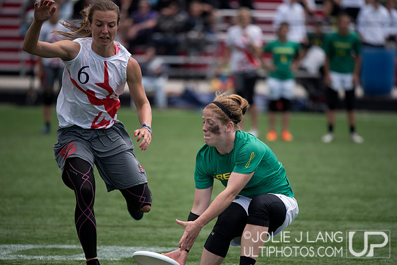 Oregon Fugue vs Stanford Superfly Women's Final - USAU DI Colleg