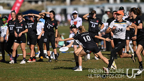 Schwa vs. Phoenix - Thursday Pool R1 - USA Ultimate Club Champs