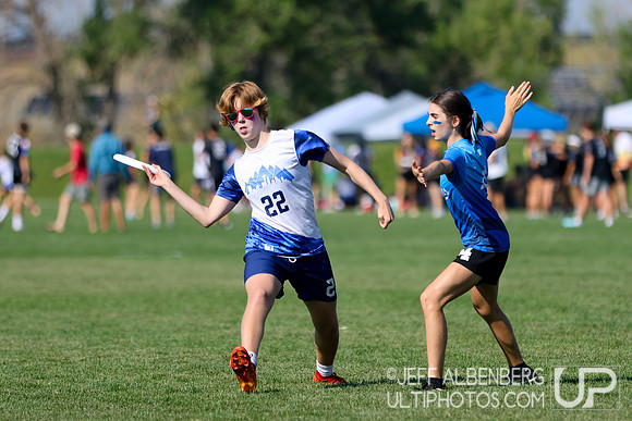 Pool play at USAU Youth Club Championships