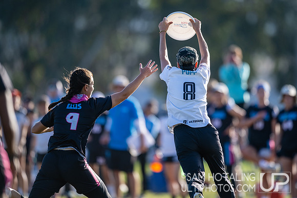 Flipside vs Schwa in 5th-place finals at USA Ultimate National Championships