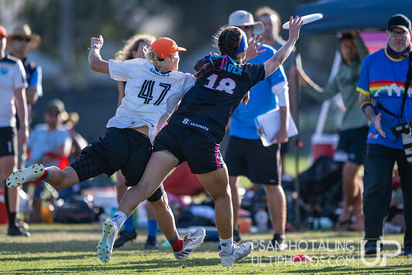 Flipside vs Schwa in 5th-place finals at USA Ultimate National Championships