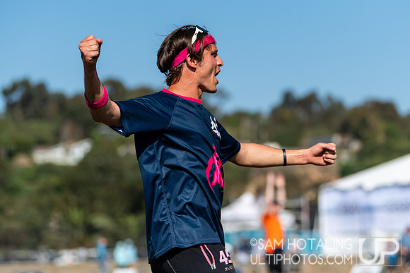 Johnny Bravo vs Chicago Machine in quarterfinals at USA Ultimate National Championships