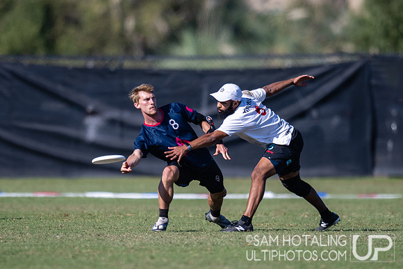 Johnny Bravo vs Chicago Machine in quarterfinals at USA Ultimate National Championships